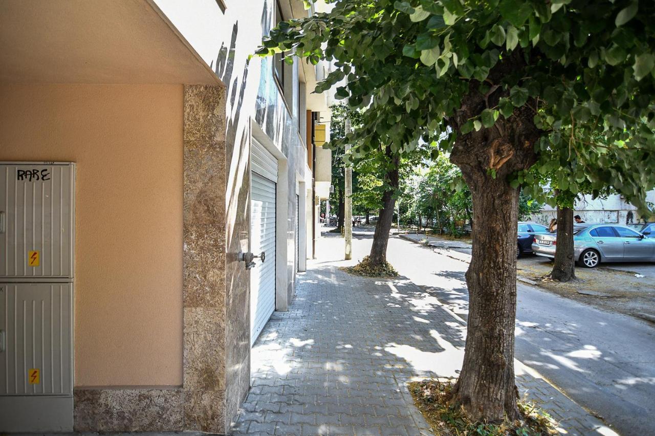 شقة Cozy Flats Nearby Center Free Park Area فارنا المظهر الخارجي الصورة