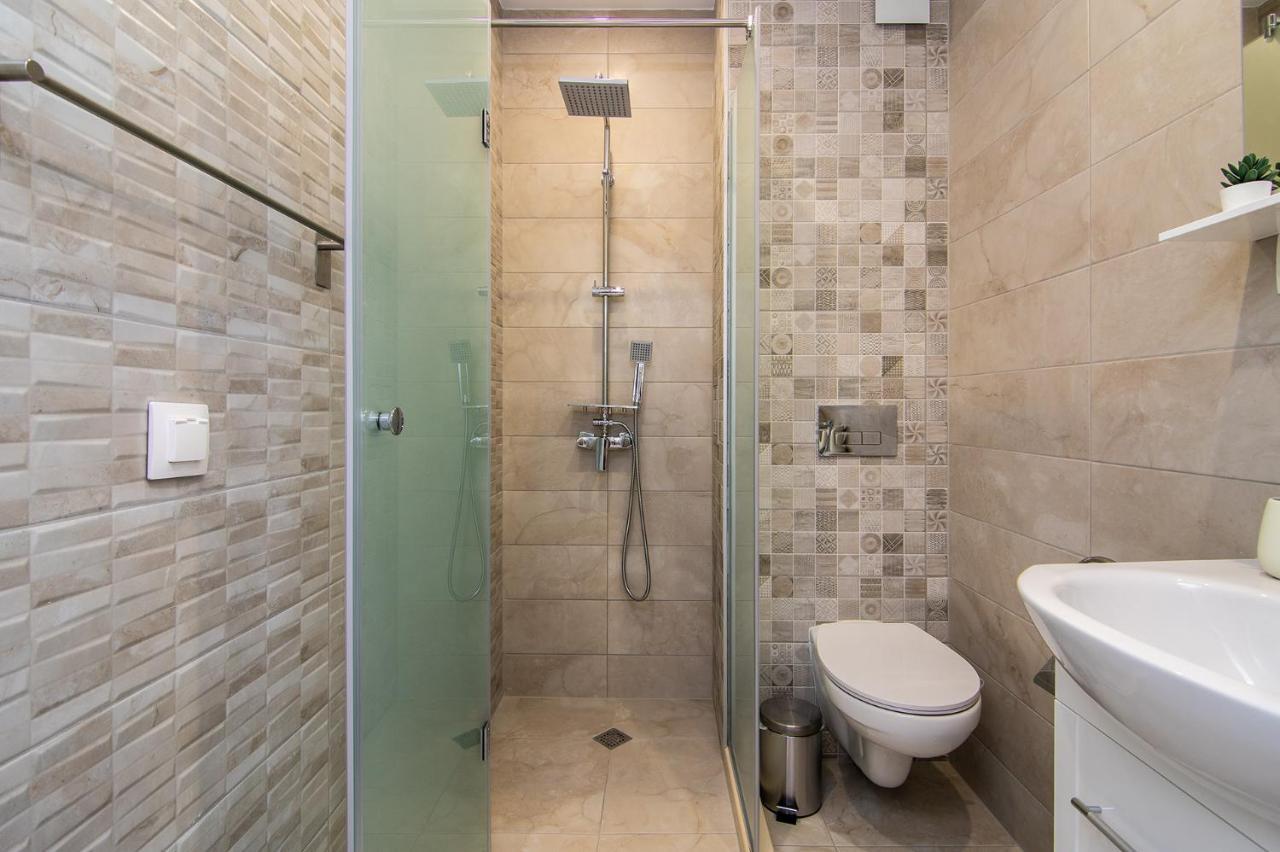 شقة Cozy Flats Nearby Center Free Park Area فارنا المظهر الخارجي الصورة